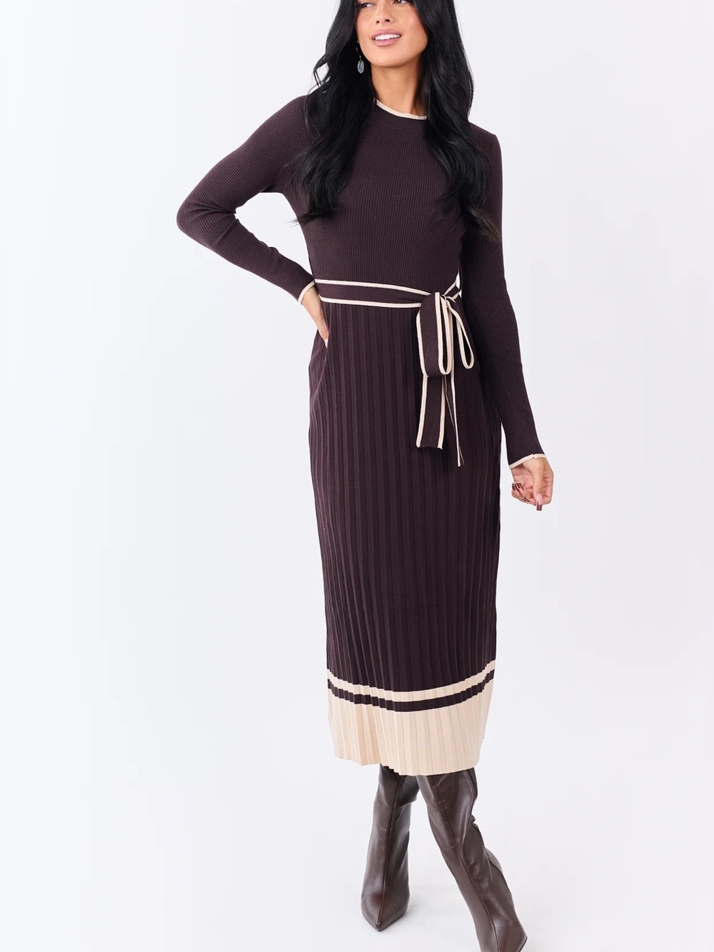 New Long Sleeve Ribbed Knit Midi Dress with Contrast Trim  Brown size Medium